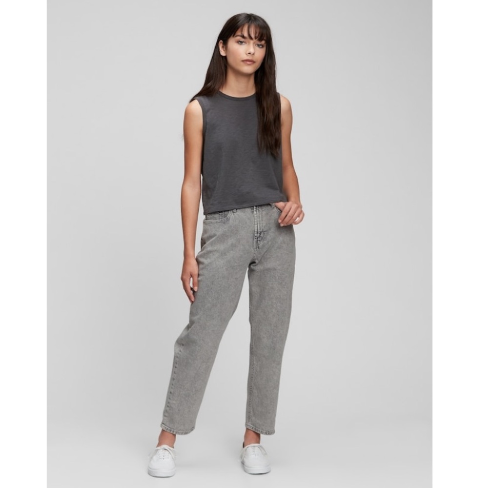 Sky High Rise Mom Jeans